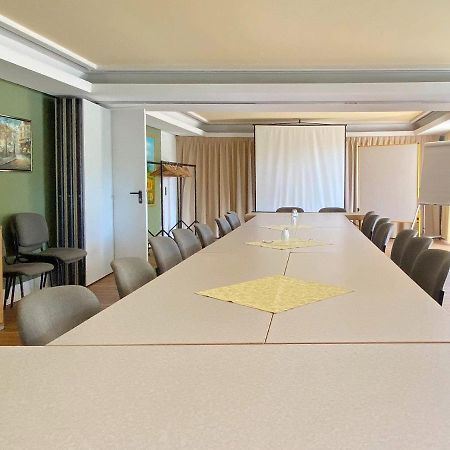 Zum Gruenen Turm Hotel Hohen Neuendorf Luaran gambar