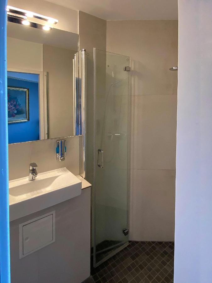 Zum Gruenen Turm Hotel Hohen Neuendorf Luaran gambar